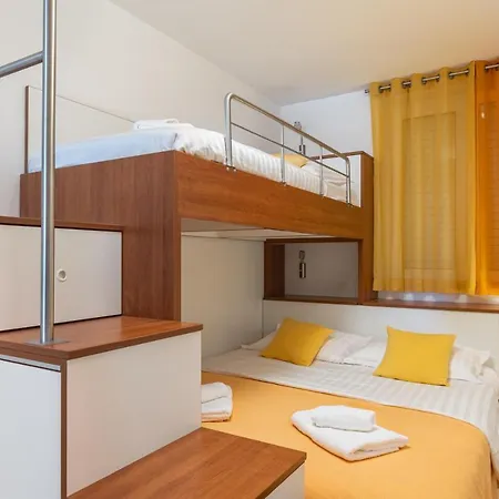 Adriatic Charm: Coastal Heaven Of Apartamento Dubrovnik