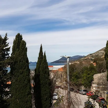 Adriatic Charm: Coastal Heaven Of 公寓